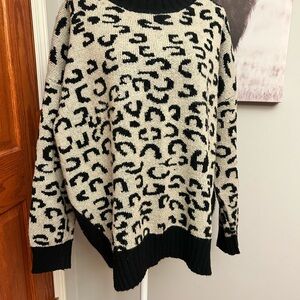 DAVI & DANI Black and Cream Leopard Sweater